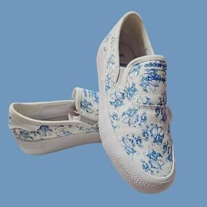 Adidas x Disney Goofy Surfing Slip-On Shoes White Blue Women’s 6 – Lightly Used